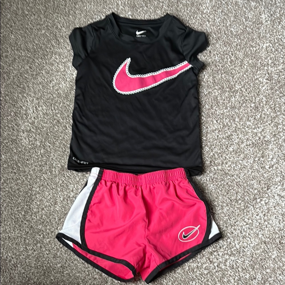 Nike Black and Pink Athletic Set worn 1x size 5-6T